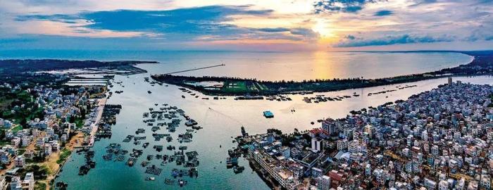 「廣東最美漁港」烏石漁港：是漁船避風港 也是最美景觀拍攝地 post thumbnail image