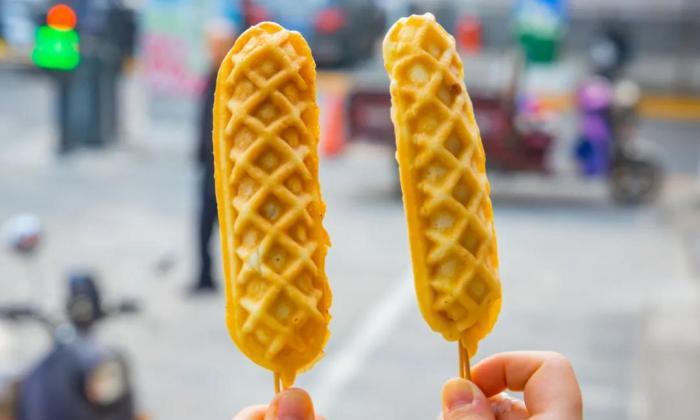 翹得很！襄陽人唸了十幾年的梅花小蛋糕，想吃真得靠運氣… post thumbnail image