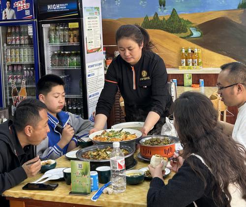 從舌尖到心間！這家小餐館用“誠信”燉出“暖心菜” post thumbnail image